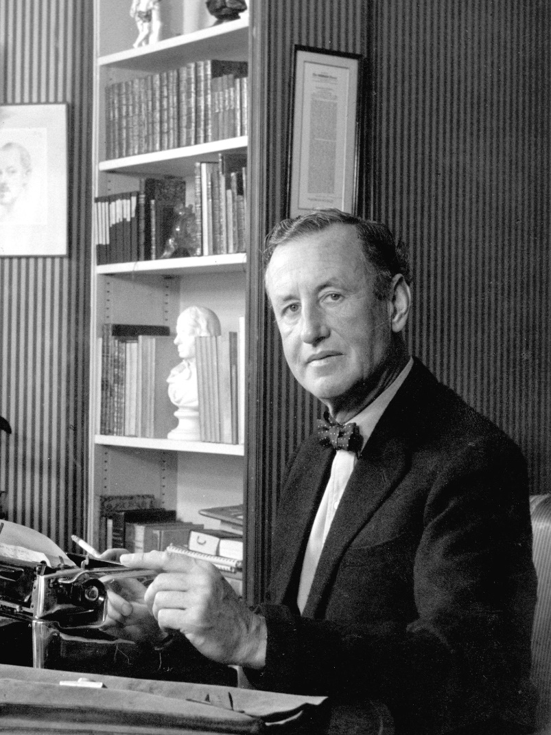 Ian Lancaster Fleming (escritor y espía)